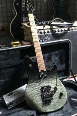 EVH Wolfgang WG Standard QM Baked Maple Fingerboard Black Fade 2021_10