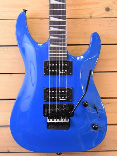 Jackson JS32 DKA(Dinky Arch Top)/Bright Blue