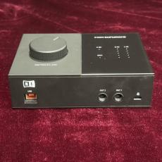 NATIVE INSTRUMENTS KOMPLETE AUDIO 2_4