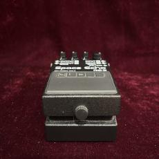 BOSS RE-2_5
