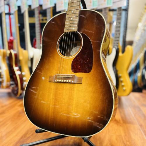 Gibson J-45 Studio