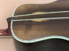 YAMAHA  L-55 Custom / Flagship Model・TM-50G Gold Peg・Solid Premium Grade Ezo Spruce Top・Solid Premium Grade Jacaranda Side and Back・Solid Abalone Trim and Rosette・Terry. Nakamoto Signed 【With Original Case】_6