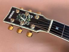 YAMAHA  L-55 Custom / Flagship Model・TM-50G Gold Peg・Solid Premium Grade Ezo Spruce Top・Solid Premium Grade Jacaranda Side and Back・Solid Abalone Trim and Rosette・Terry. Nakamoto Signed 【With Original Case】_8