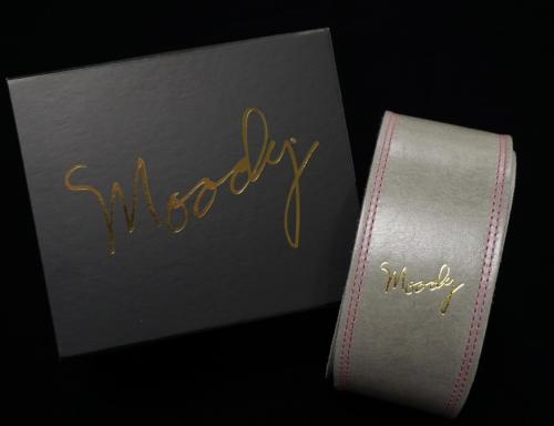moody 2.5" SUEDE BACKED GUITAR STRAP - LIGHT GRAY/PINK Standard【特価】