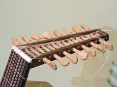 石井 栄【Ishii Sakae】 8コース ルネッサンス・リュート【Renaissance Lute】_2