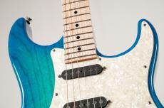 TOM ANDERSON The Classic -Bora to Transparent Blue Burst- [3.22kg]_9