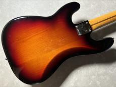 Fender AM PRO CLSC P BASSRW_8