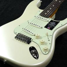 Fender 【限定カラー】Limited Edition American Professional Classic Stratocaster Olympic Pearl_3