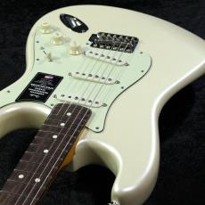 Fender 【限定カラー】Limited Edition American Professional Classic Stratocaster Olympic Pearl_4