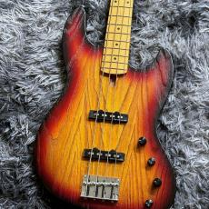 Sire Marcus Miller V6 4-String 3 Tone Sunburst 【中古】【美品】【2025年製】