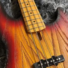 Sire Marcus Miller V6 4-String 3 Tone Sunburst 【中古】【美品】【2025年製】_4