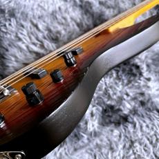 Sire Marcus Miller V6 4-String 3 Tone Sunburst 【中古】【美品】【2025年製】_10