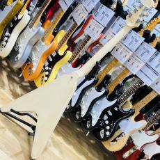 Gibson 1977 Flying V_6