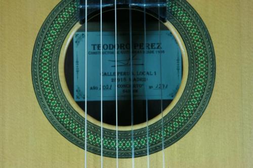 Teodoro Perez [テオドロ・ペレス] CONCIERTO/640mm　杉/中南米ローズウッド 在庫処分衝撃価格!!