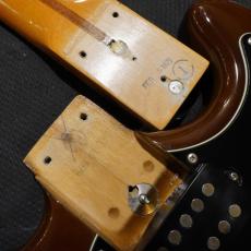 MUSIC MAN 1979 Sabre II Walnut_11