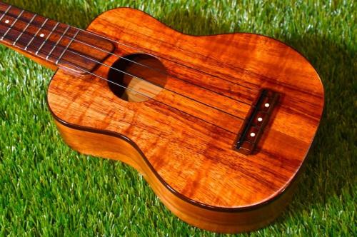 Kamaka SOPRANO Deluxe WhiteLabel【VINTAGE/1970年代】