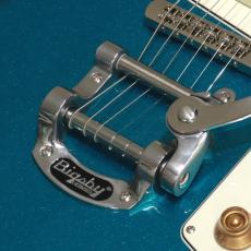 Baum Guitars Wingman - W with Tremolo, Coral Blue_8