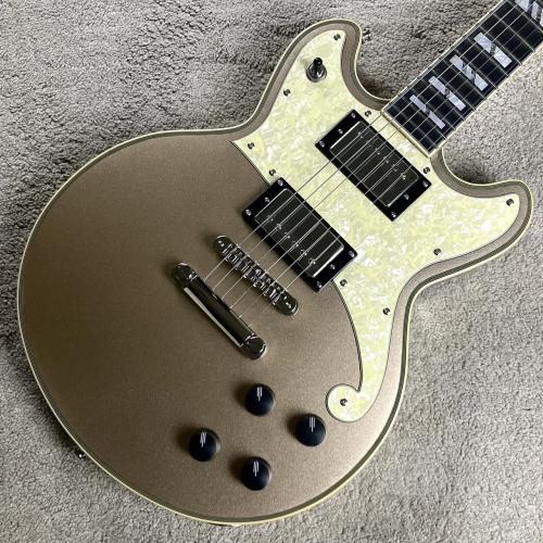 D'Angelico Deluxe Brighton -Desert Gold-【3.70kg】