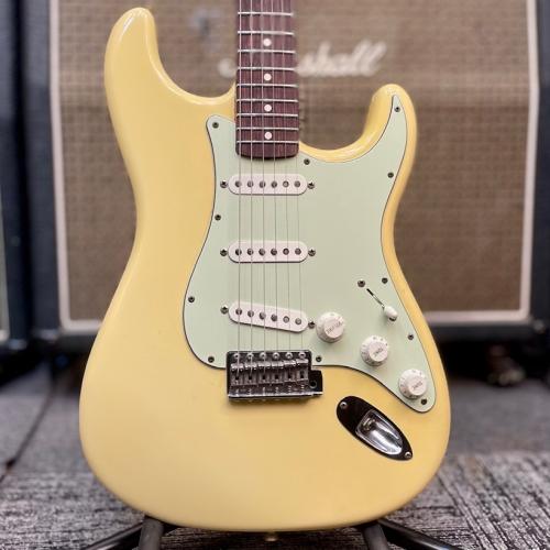 Fender American Vintage '62 Stratocaster 'Thin Lacquer' -Vintage White- 2004年製【Refrets】