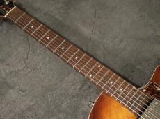 Godin 5th Avenue CW Kingpin II HB Cognac Burst_6