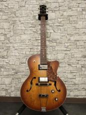 Godin 5th Avenue CW Kingpin II HB Cognac Burst_11