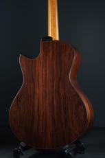 RIVIERE GUITARS OM Cutaway_5