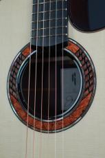 RIVIERE GUITARS OM Cutaway_9