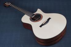 RIVIERE GUITARS OM Cutaway_13