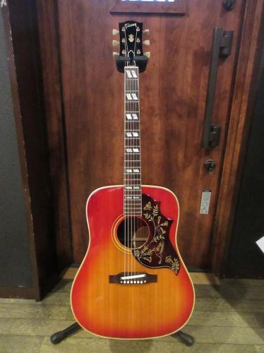 Gibson 1964 Hummingbird Cherry Sunburst