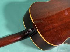 Gibson J-45 TSB_9