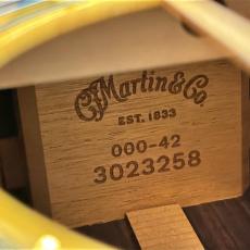Martin 【試奏動画あり】000-42 Standard #3023258【美しい鈴鳴りトーンと気品ある佇まい】【当店限定特典付き】_11