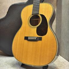 Martin 【美品中古】【試奏動画あり】000-28EC '25【芯の強い音像と腰のある図太い鳴り】