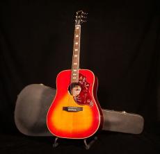 Gibson Hummingbird Custom【希少 1980年製 ギブソン低迷期ならではの”クセ”サウンドが楽しめます! 当店フルメンテ済のお買い得品! 】解説試奏動画ご覧ください。