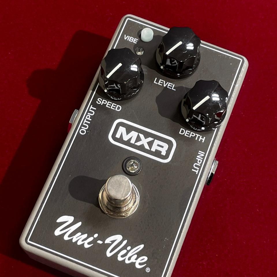 MXR M68 Uni-Vibe ユニヴァイブ MXR M68 Uni-Vibe Chorus / Vibrato Pedal | Sweetwater