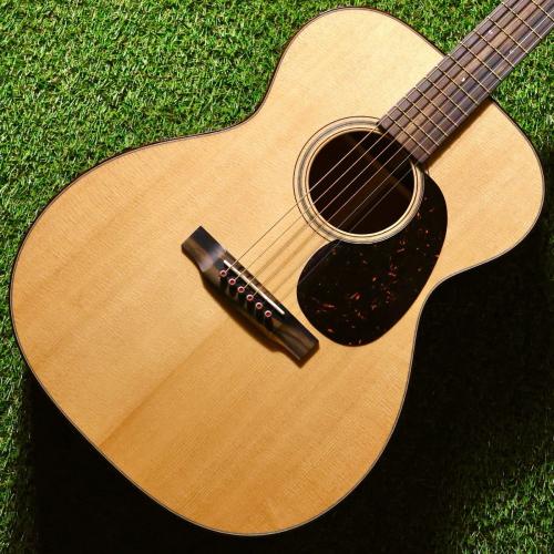 Martin 【クロサワ本店】000-18 Modern Deluxe シリアルナンバー:2878168【48回無金利分割対応】