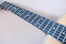 Martin Custom Shop Style CTM D-28  / Old Style Decal Logo・Grover peg・Premium Grade Spruce Top・Indian Rosewood Side and Back・Mahogany Neck・Bevel edge Black Pick guard【With Martin Hard Case】2011年製_8