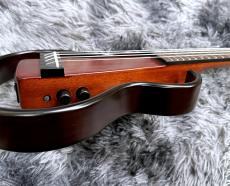 VOX VFU-1 CRW 【アウトレット特価】【エレクトリック・ウクレレ】_9