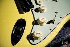 Fender Custom Shop Custom Deluxe Stratocaster / 2008_5