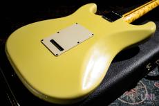 Fender Custom Shop Custom Deluxe Stratocaster / 2008_8