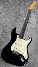 Fender FSR Limited Edition American Vintage II 1961 Stratocaster -Black- #V2603207 ≒3.47kg_2
