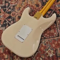 Fender Limited Edition Vintera III Late '50s Stratocaster, Maple Fingerboard, White Blonde【特価】_7