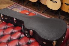 Bourgeois Soloist OM Cutaway_17