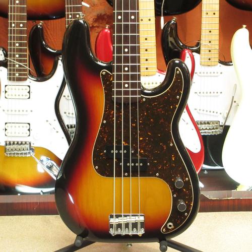 Fender Japan PB62