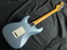 Fender American Ultra Luxe Vintage '60s Stratocaster , Rosewood Fingerboard, Ice Blue Metallic_8