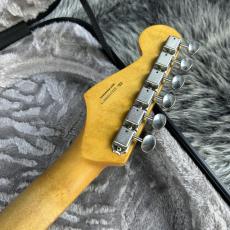 Fender Limited Edition Vintera II Road Worn 60s Stratocaster Maple Fingerboard Black_9