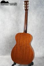 Martin 0-15 (1959) 同スペックのギターをRed Hot Chili Peppersのギタリスト、John Fruscianteが愛用していることで知られています。_3