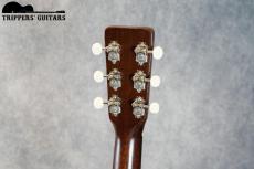 Martin 0-15 (1959) 同スペックのギターをRed Hot Chili Peppersのギタリスト、John Fruscianteが愛用していることで知られています。_8