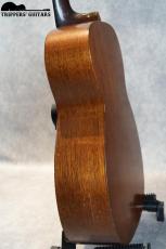 Martin 0-15 (1959) 同スペックのギターをRed Hot Chili Peppersのギタリスト、John Fruscianteが愛用していることで知られています。_11