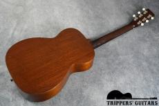 Martin 0-15 (1959) 同スペックのギターをRed Hot Chili Peppersのギタリスト、John Fruscianteが愛用していることで知られています。_15