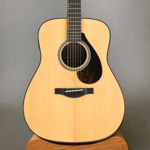 YAMAHA FG7 R 